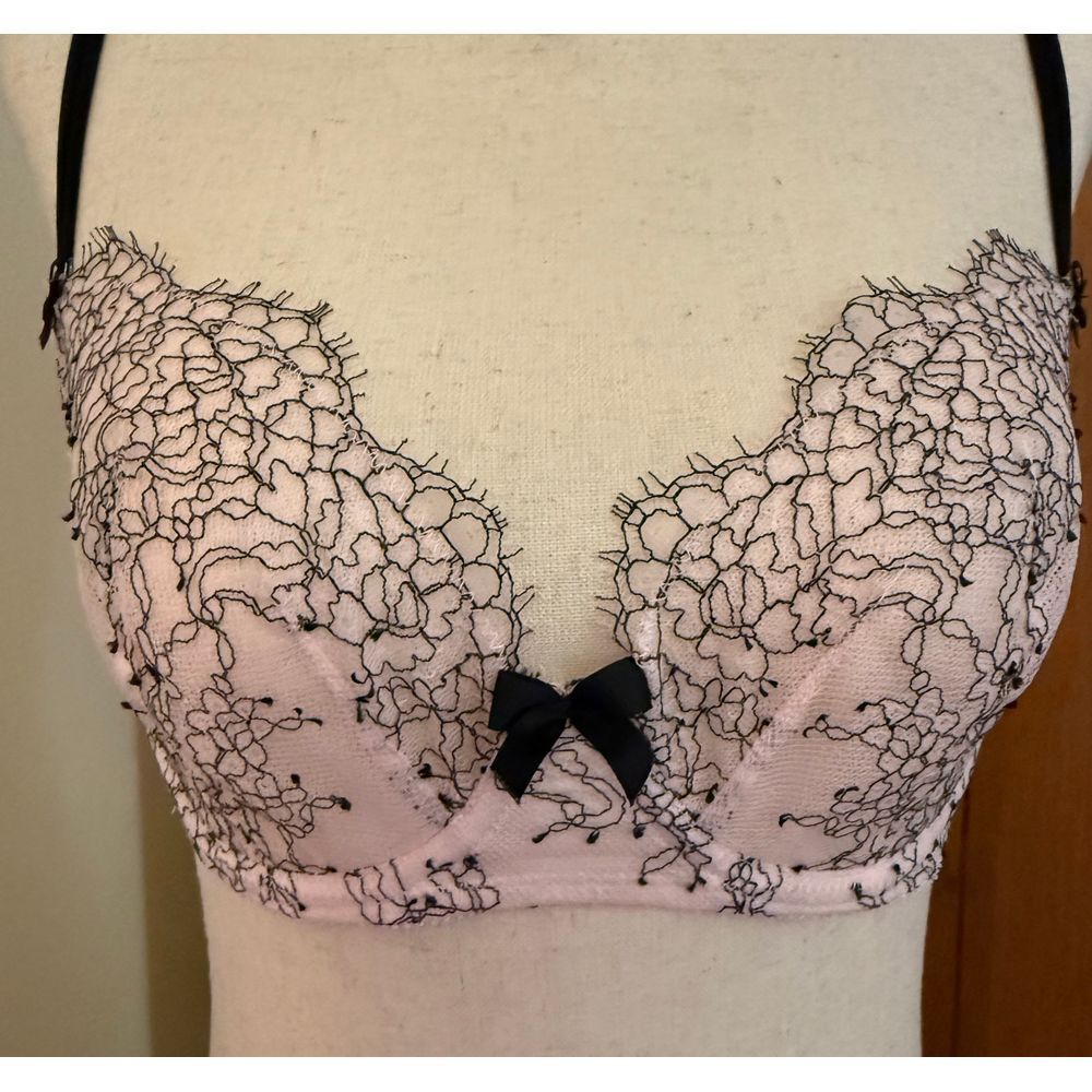 Victoria's Secret Very Sexy Demi Bra Womens 32D Pink/Black Unlined Lingerie